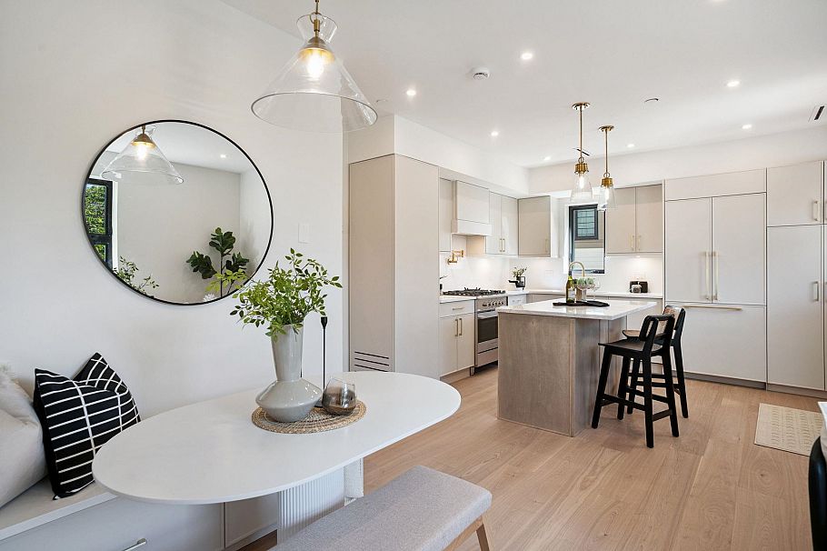 1 1915 E 3rd Avenue Vancouver, BC - 4