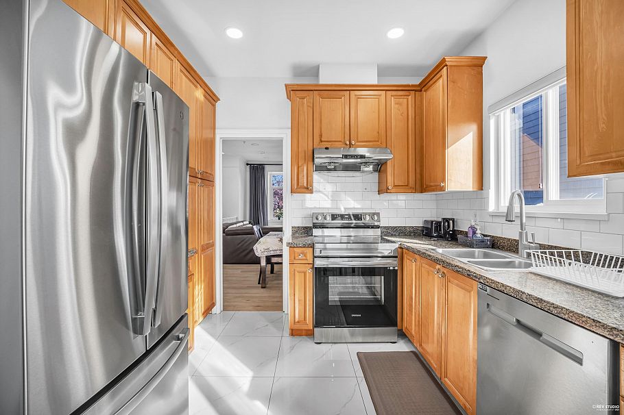 3440 E 25th Avenue Vancouver, BC - 7