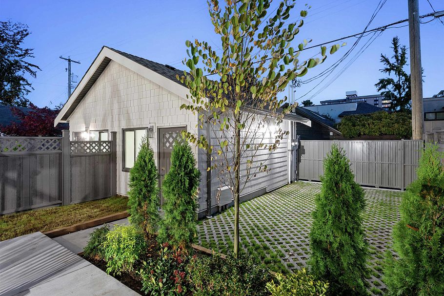 1759 W 16th Avenue Vancouver, BC - 39