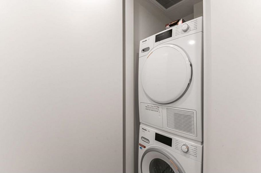 402 889 Pacific Street Vancouver, BC - 13