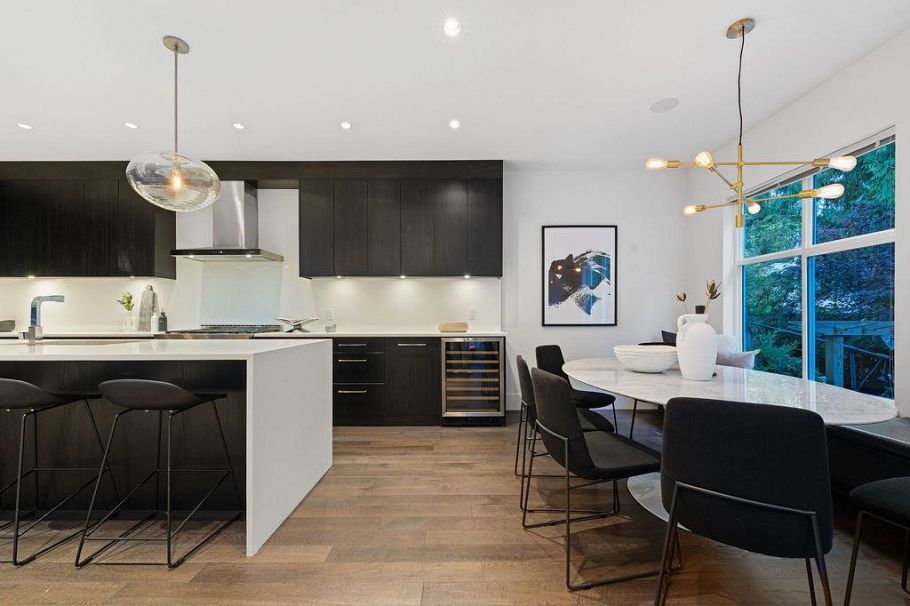 3761 Edgemont Boulevard North Vancouver, BC - 11