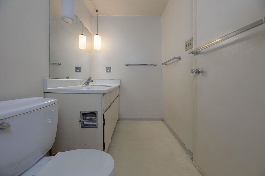 201 1535 Nelson Street Vancouver, BC - 26