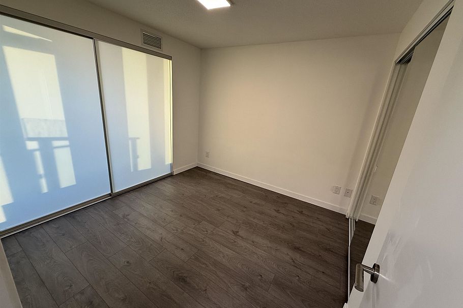 907 5665 Boundary Road Vancouver, BC - 17