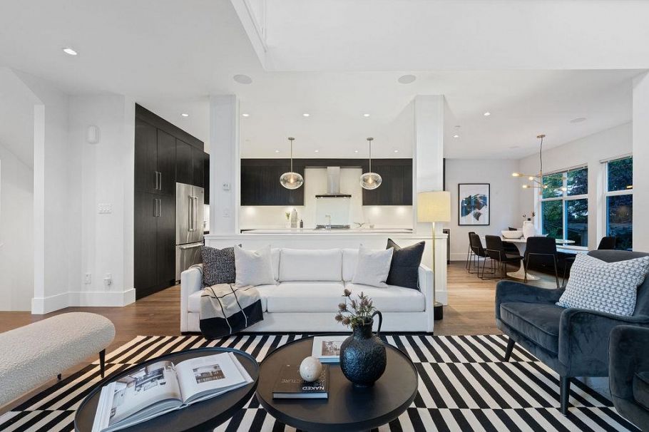 3761 Edgemont Boulevard North Vancouver, BC - 7