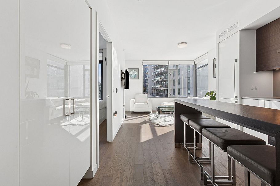 609 1688 Pullman Porter Street Vancouver, BC - 11