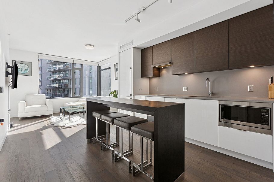 609 1688 Pullman Porter Street Vancouver, BC - 10