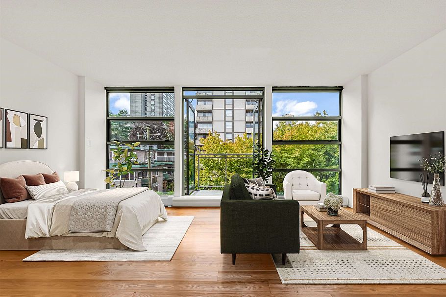 303 1688 Robson Street Vancouver, BC - 3