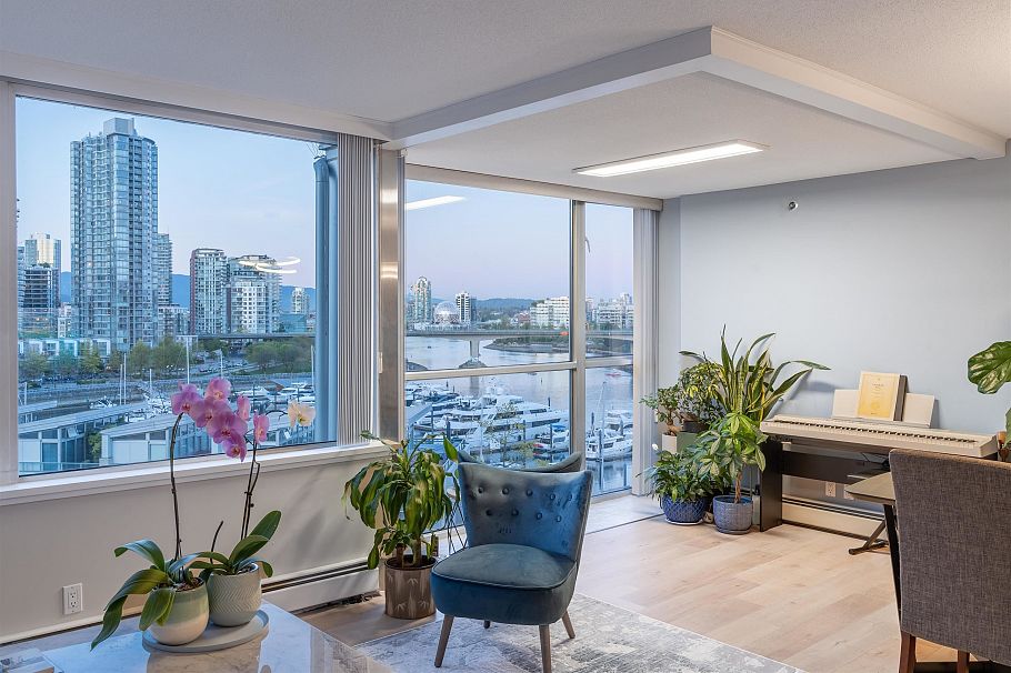 906 1288 Marinaside Crescent Vancouver, BC - 10