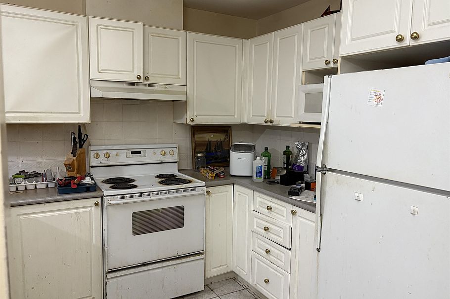 204 137 W 17th Street North Vancouver, BC - 6