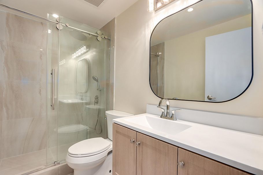 701 738 Broughton Street Vancouver, BC - 23