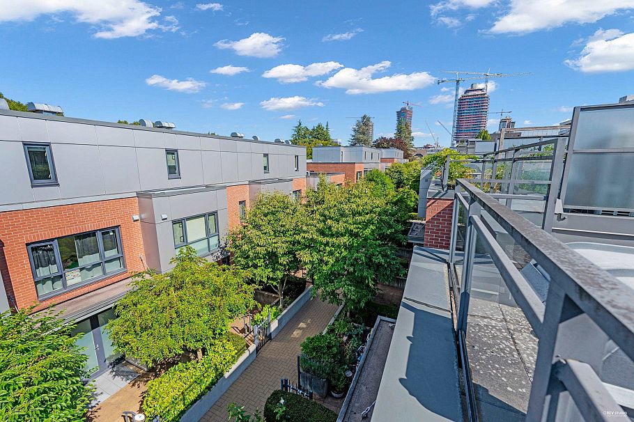 6426 Ash Street Vancouver, BC - 20