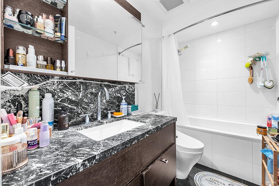 6426 Ash Street Vancouver, BC - 15