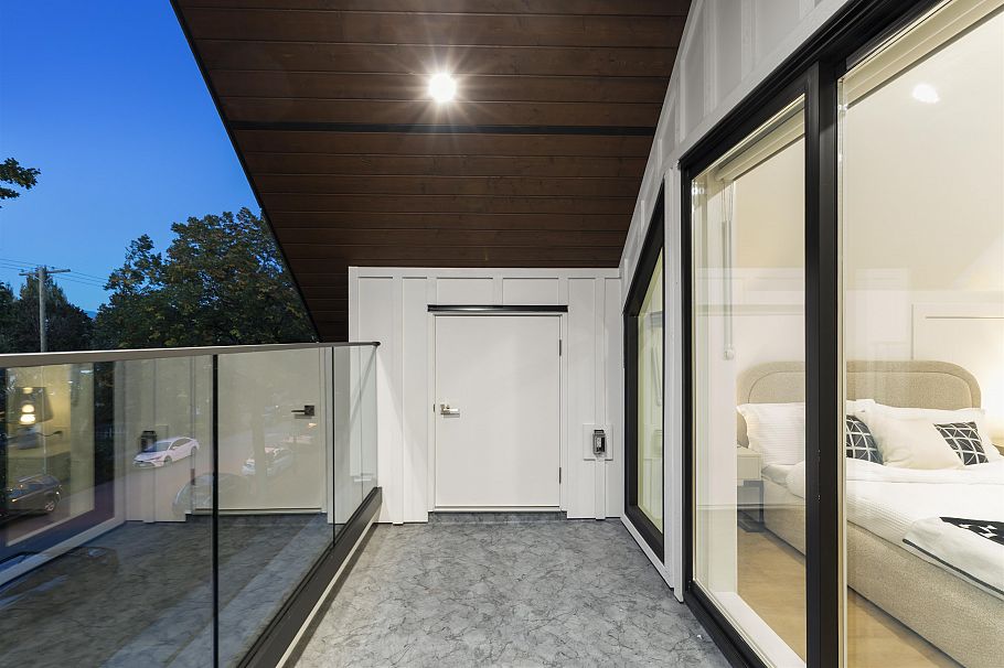 1 3563 E 25th Avenue Vancouver, BC - 14