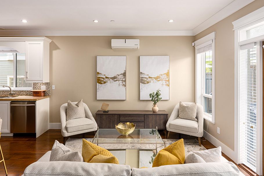 320 E Keith Road North Vancouver, BC - 14