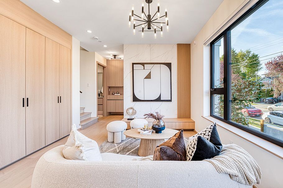 2 968 E 55th Avenue Vancouver, BC - 4