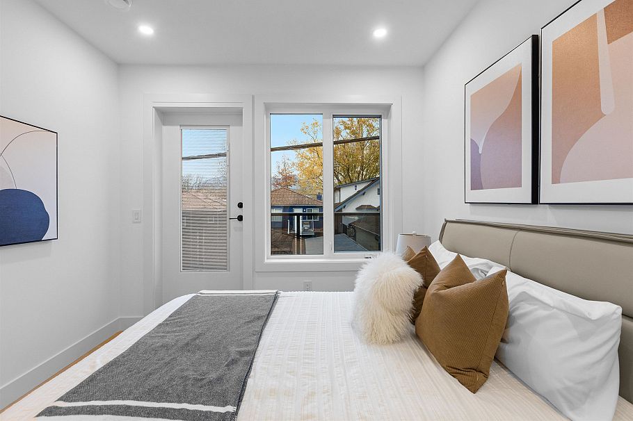 2609 Dundas Street Vancouver, BC - 11