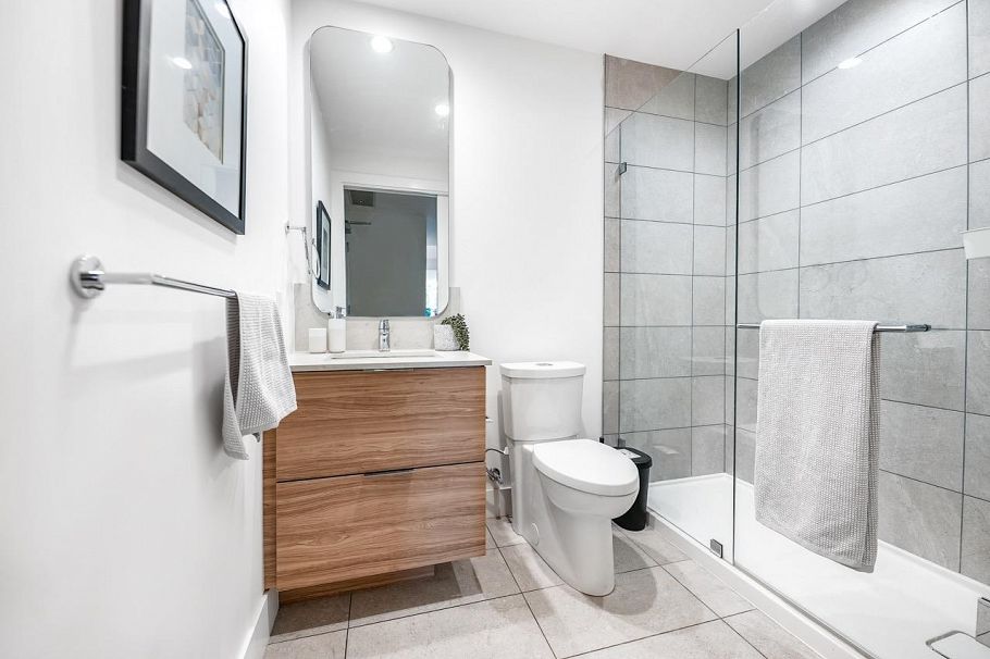 102 2375 Emery Court North Vancouver, BC - 12