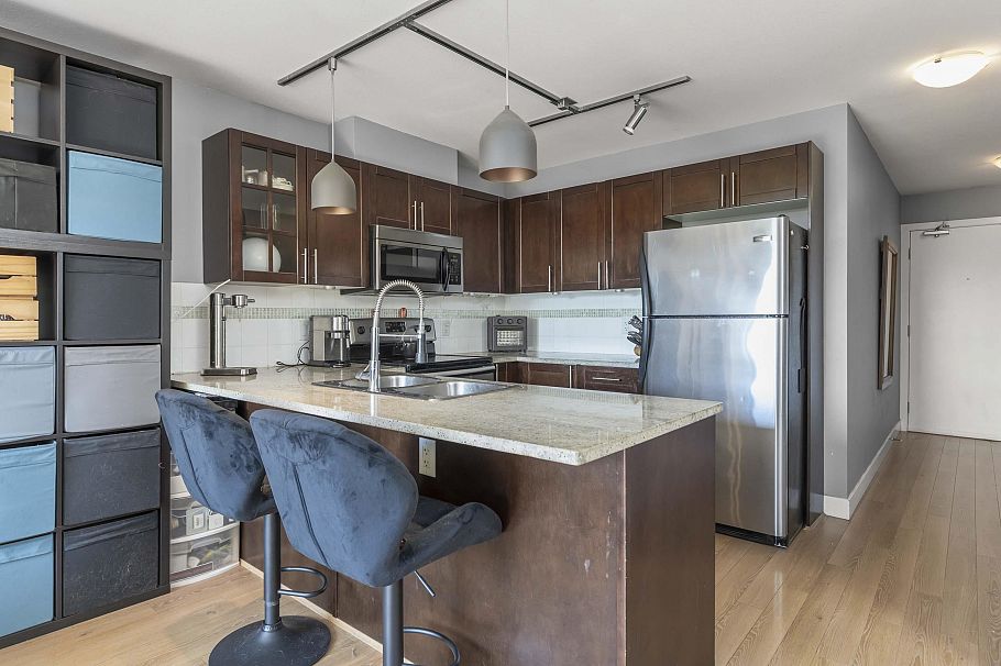 PH20 2150 E Hastings Street Vancouver, BC - 27