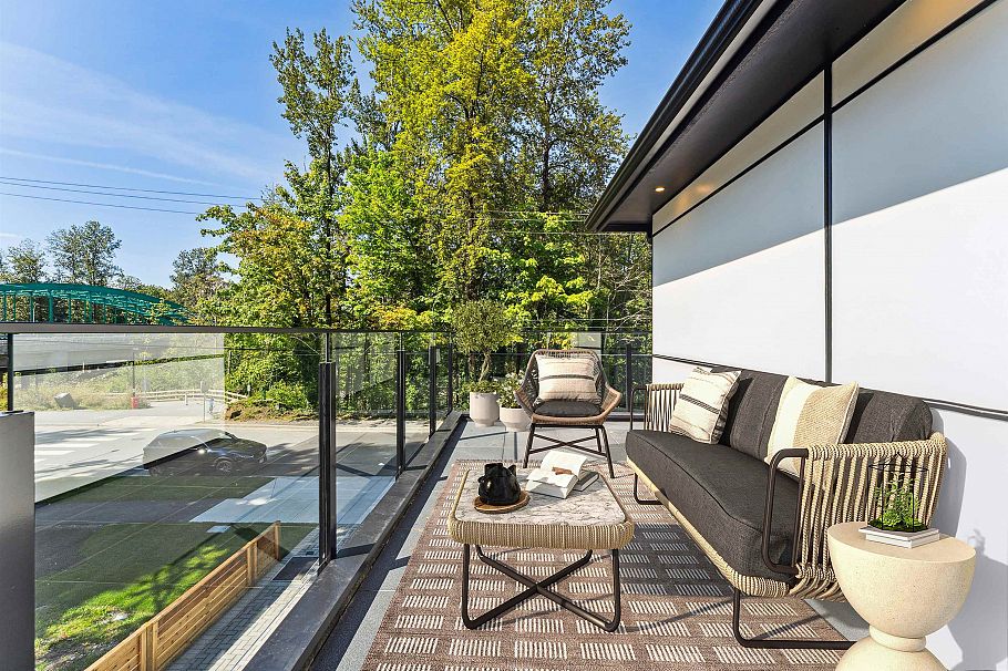 844 St. Denis Avenue North Vancouver, BC - 19