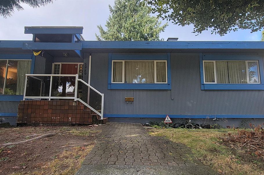 5989 Fremlin Street Vancouver, BC - 1