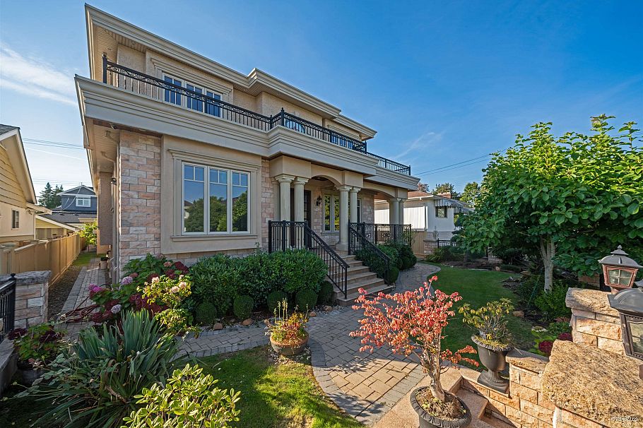 6633 Neal Street Vancouver, BC - 35