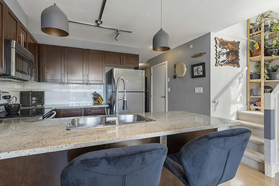 PH20 2150 E Hastings Street Vancouver, BC - 15