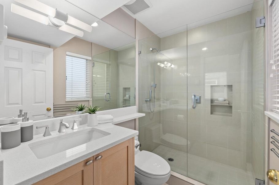 3274 W 1st Avenue Vancouver, BC - 23