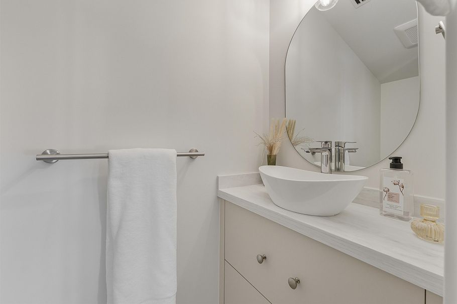 1759 W 16th Avenue Vancouver, BC - 30