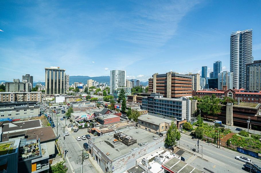 1202 1003 Burnaby Street Vancouver, BC - 4