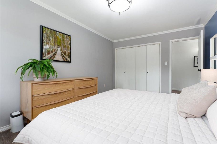 301 155 E 5th Street North Vancouver, BC - 18