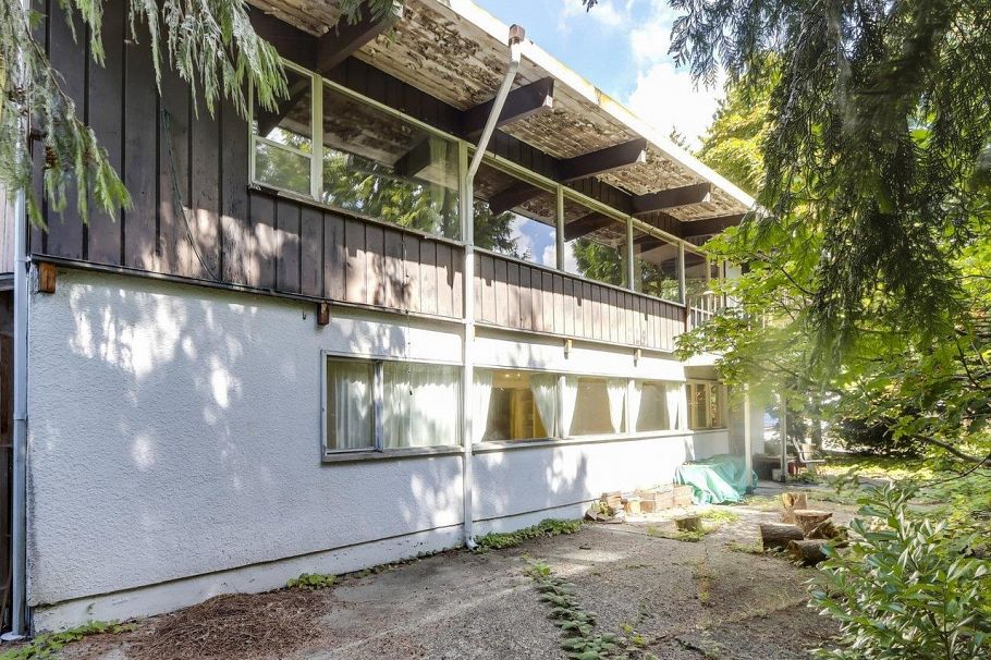 2701 St. Christophers Road North Vancouver, BC - 33