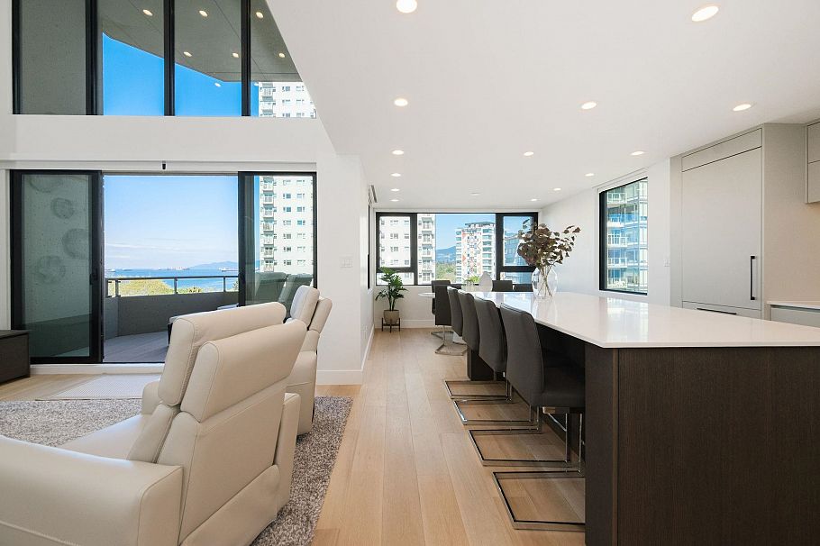 801 1236 Bidwell Street Vancouver, BC - 3