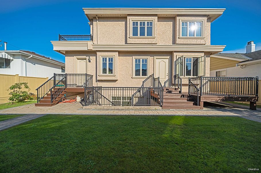 6633 Neal Street Vancouver, BC - 34