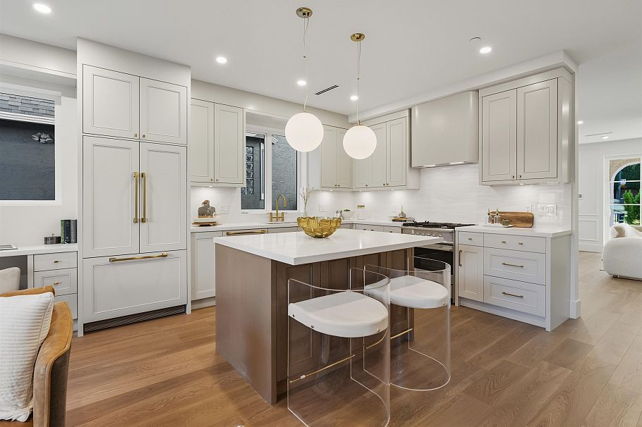 1759 W 16th Avenue Vancouver, BC - 9