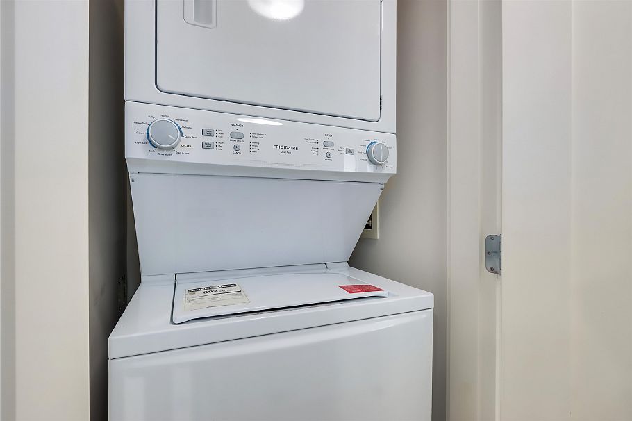 768 2080 W Broadway Vancouver, BC - 16