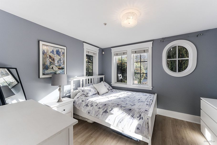 1017 W 8th Avenue Vancouver, BC - 17