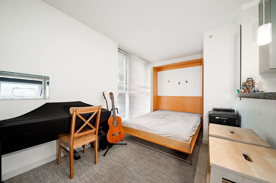 305 1068 Hornby Street Vancouver, BC - 11