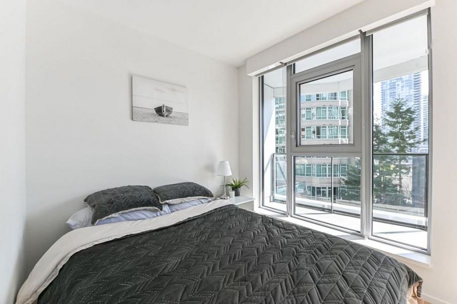 402 889 Pacific Street Vancouver, BC - 14