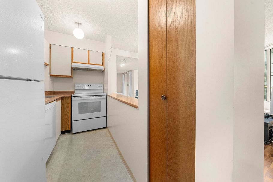 307 1330 Hornby Street Vancouver, BC - 17