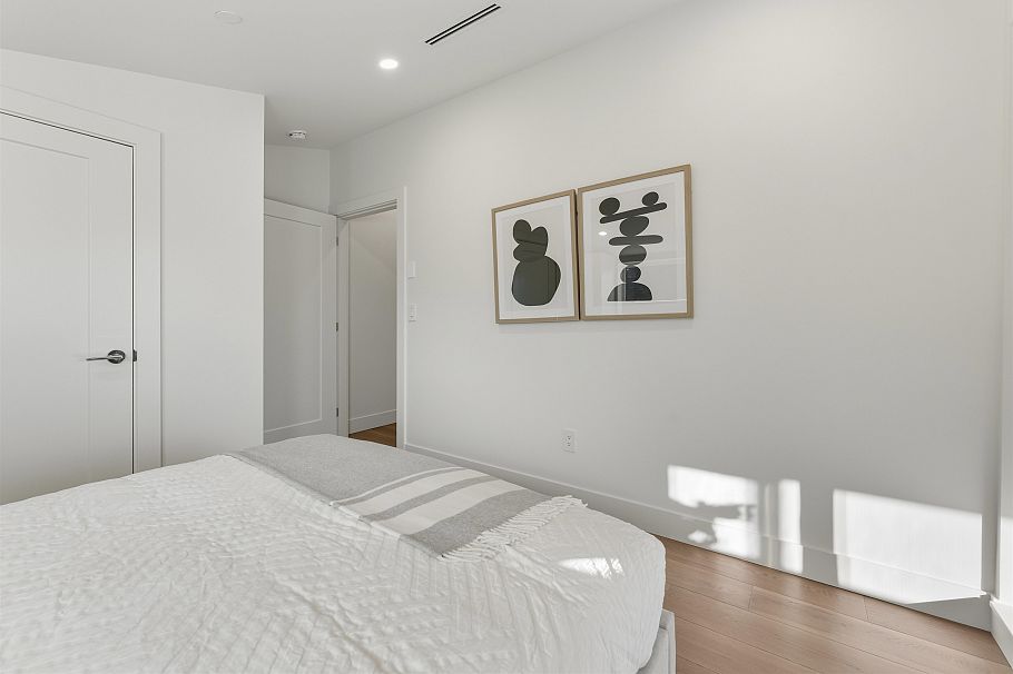 1759 W 16th Avenue Vancouver, BC - 29