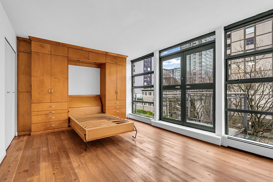 303 1688 Robson Street Vancouver, BC - 10