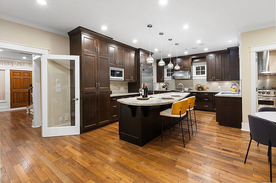 3895 W 23rd Avenue Vancouver, BC - 8