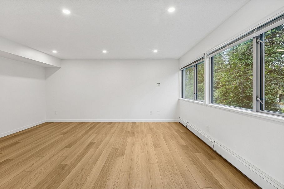 879 Westview Crescent North Vancouver, BC - 4