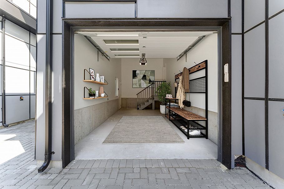 842 St. Denis Avenue North Vancouver, BC - 27