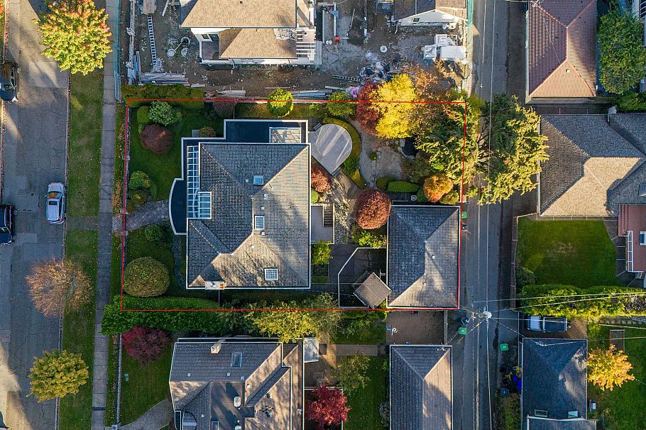 1426 W 48th Avenue Vancouver, BC - 27