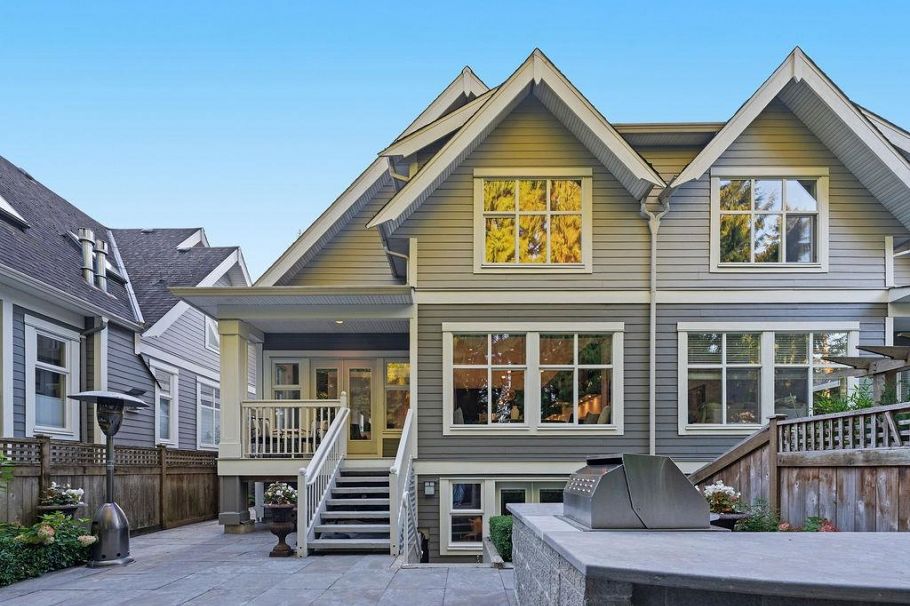 3761 Edgemont Boulevard North Vancouver, BC - 39