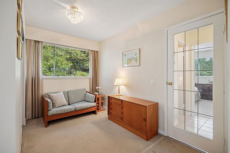 1089 Kilmer Road North Vancouver, BC - 14