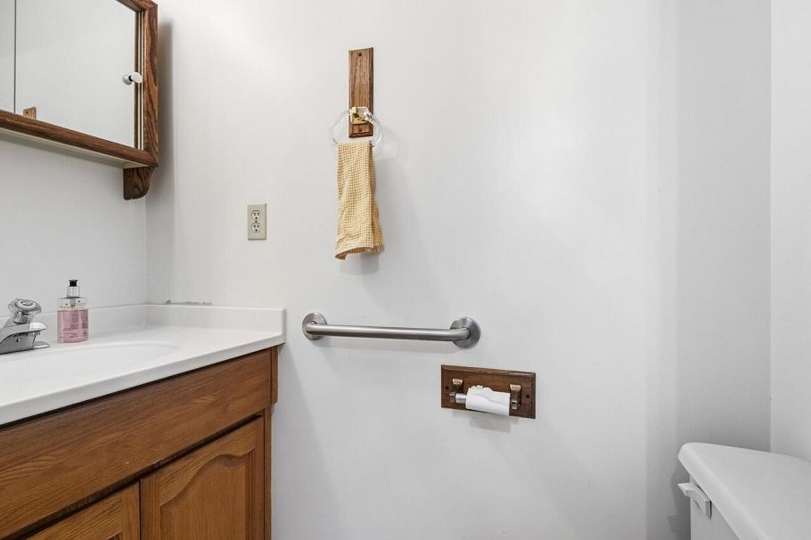 7475 West Boulevard Vancouver, BC - 18