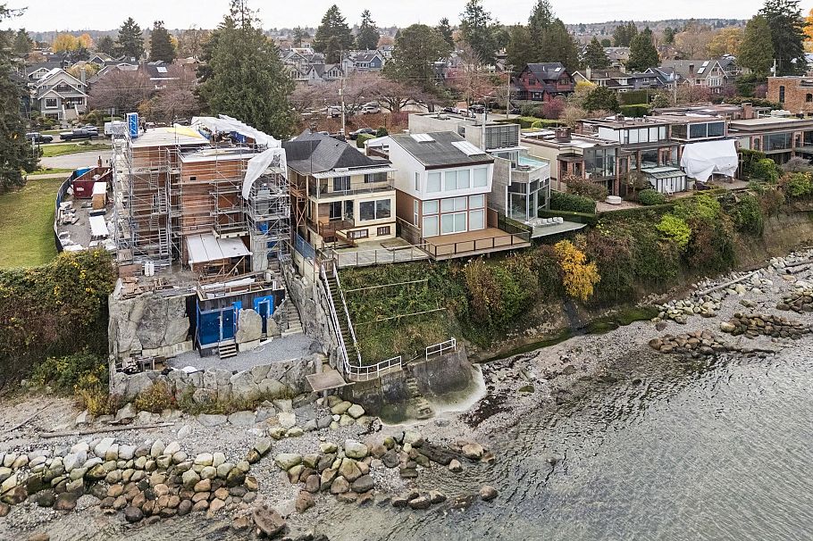 3243 Point Grey Road Vancouver, BC - 1