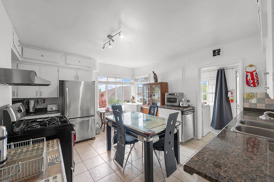 7429 Fraser Street Vancouver, BC - 6